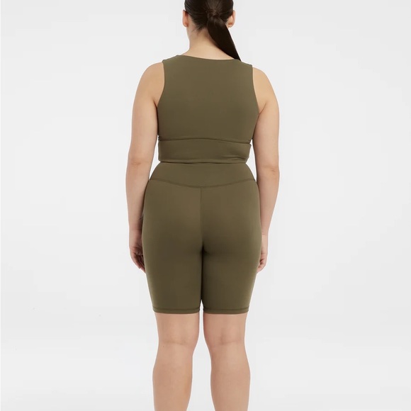 NWT Riot Swim Sculpt Stretch Top - Picture 2 of 4